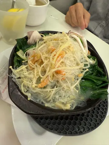 鱼汤粉丝杂菜煲