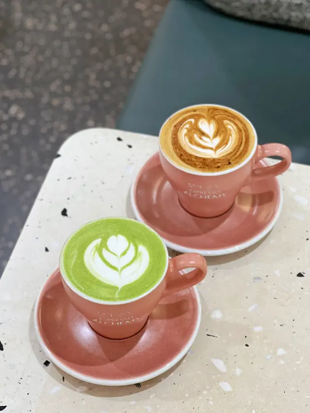 宇治抹茶鮮奶
