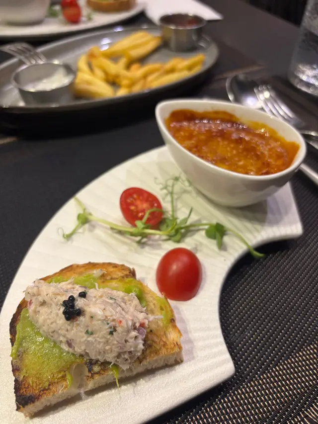 帶子紅菜頭蘋果多士