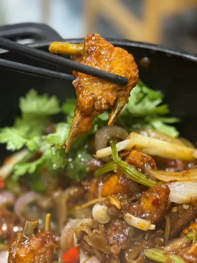 川味麻辣滑雞煲