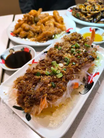 蒜蓉粉丝蒸蝴蝶虾