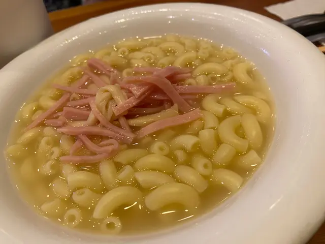 火腿鮑絲湯通心粉