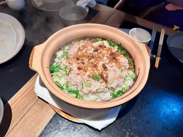 干鮮肉餅煲仔飯