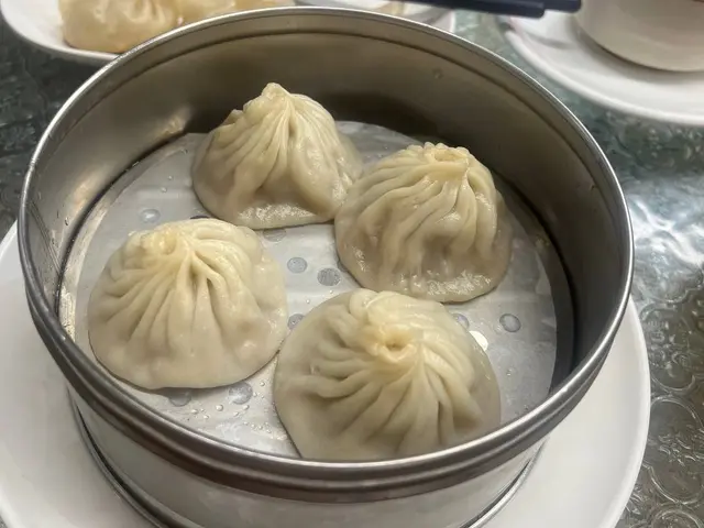 爆湯小籠包