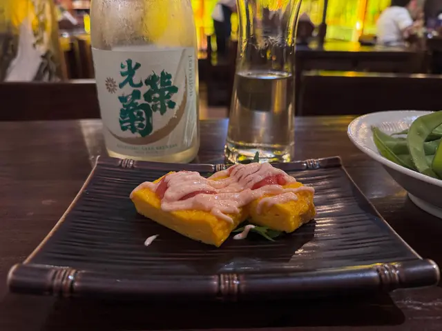 ✨ 明太子玉子燒 $48 Mentaiko Tamagoyaki 明太子玉子焼き 這道玉子燒充滿了明太子的醬汁，甜滋滋的味道讓人忍不住想再來一塊！😋✨