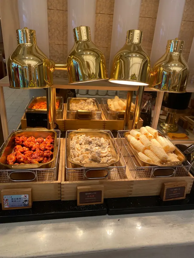 韓式辣雞髀仔、火鍋炸物