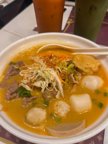 泰式船仔汤金边粉