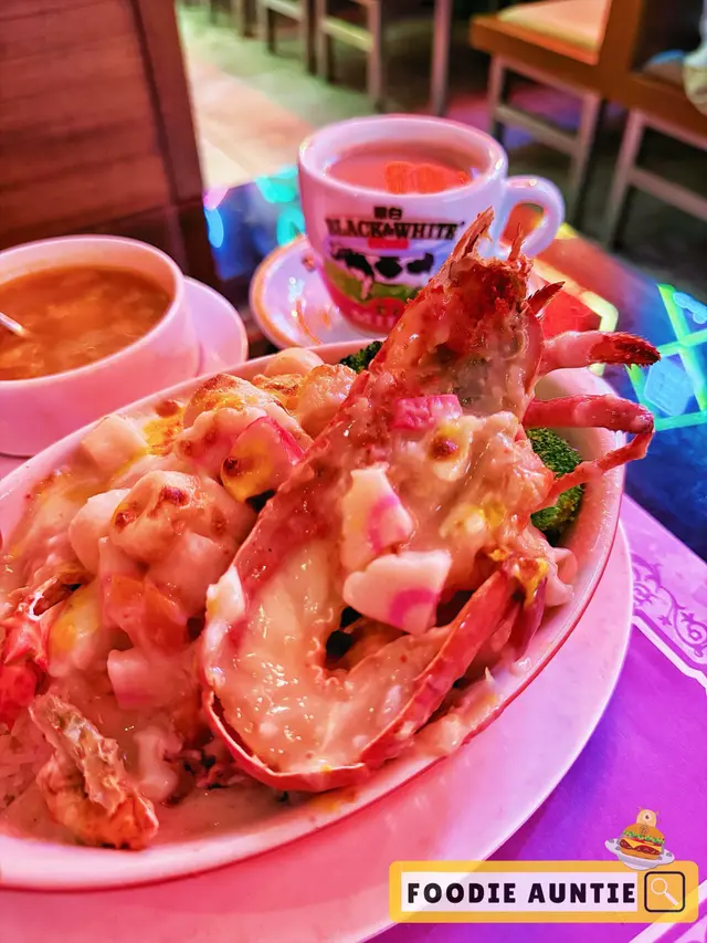 芝士焗加拿大龍蝦海鮮飯