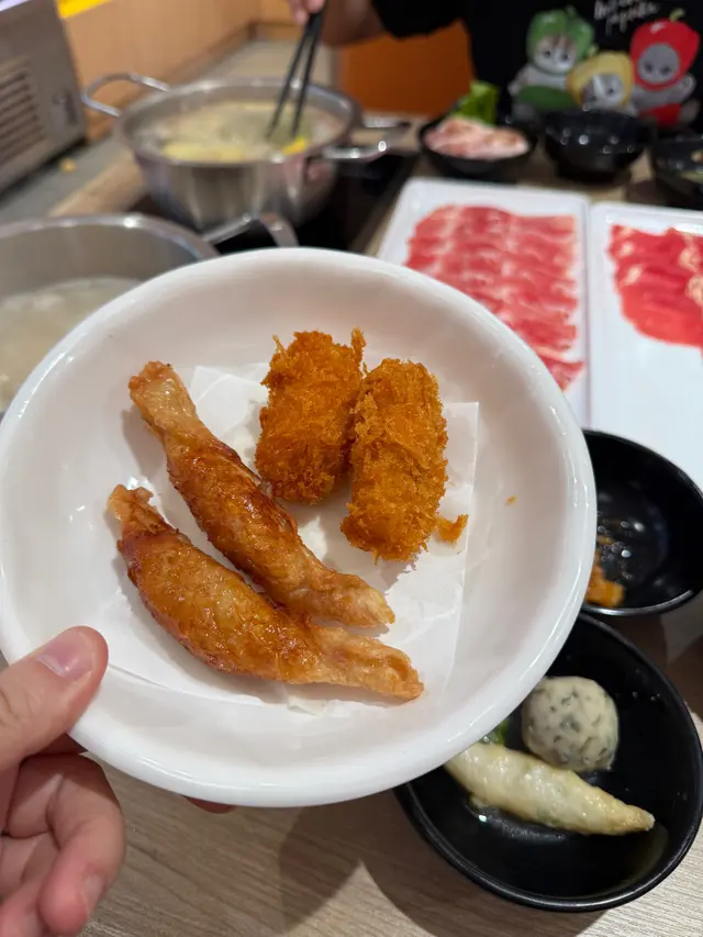 炸物:吉列炸蠔、雞皮餃子