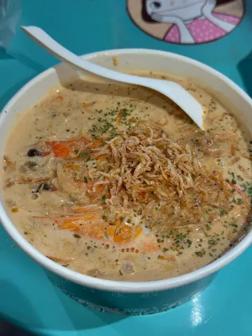 樱花虾。虾浓汤粉丝