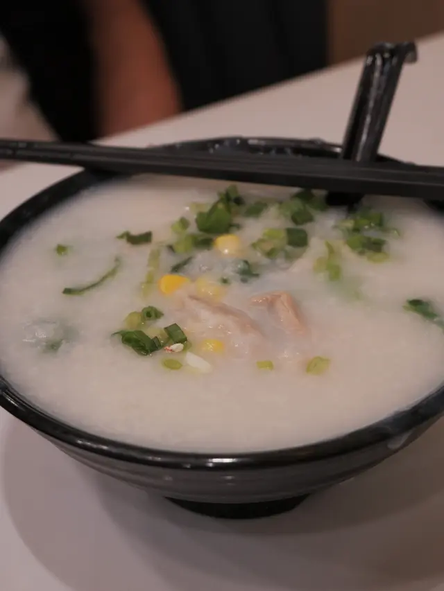生菜栗米瘦肉粥