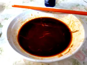 大辣魚蛋、豬皮、魷魚幼麵