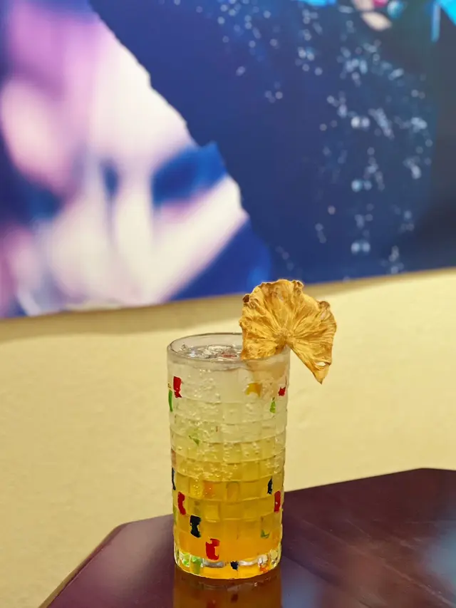 爽甜鳳梨烏龍梳打