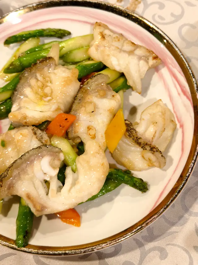 露筍油泡鮮班球