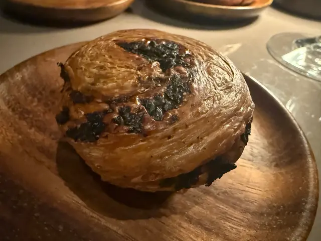shiitake and black pepper roll