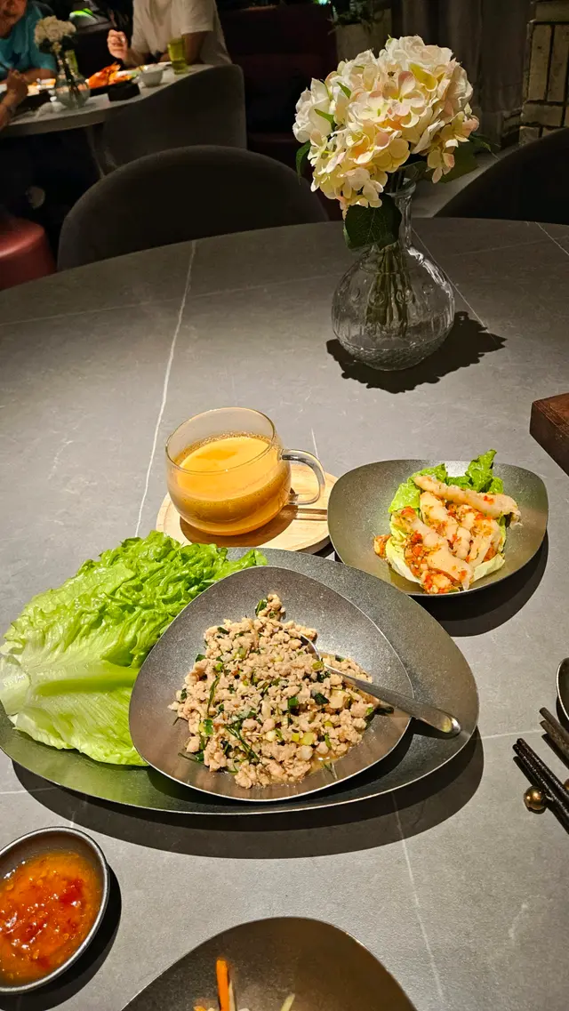 金不換肉碎生菜包