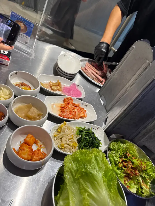 前菜任添任食,已是第二次來,食物美味,有人燒埋俾你👍🏻👍🏻👍🏻