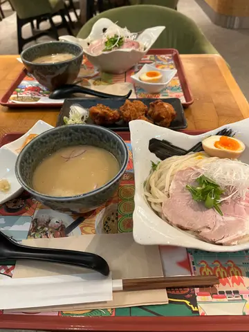 鸡浓汤沾面