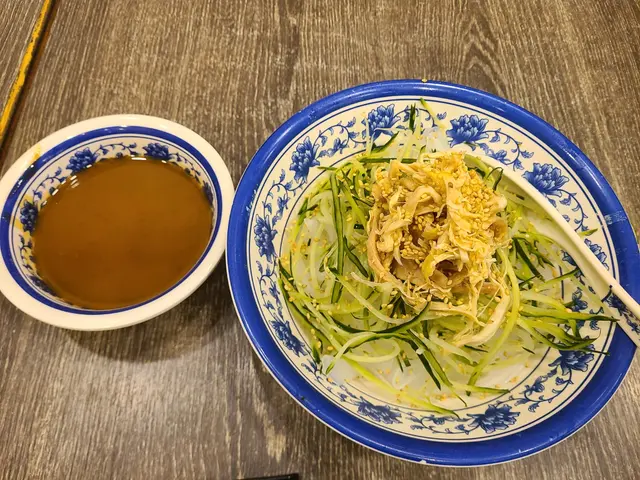 麻醬青瓜雞絲粉皮
