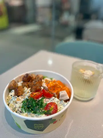 慢煮天多利雞、薑汁松阪豬(蛋黄配菜)