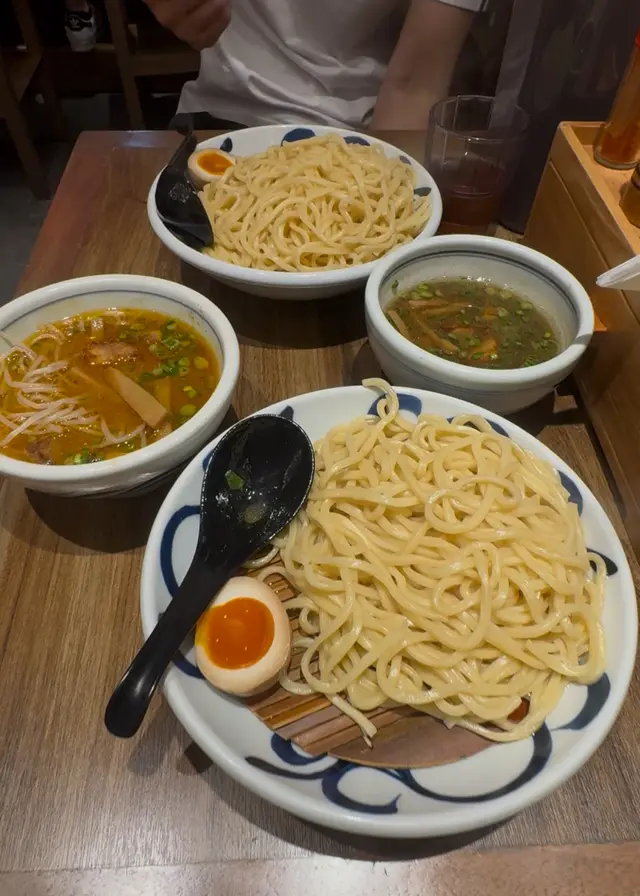 周月及味噌拉麵