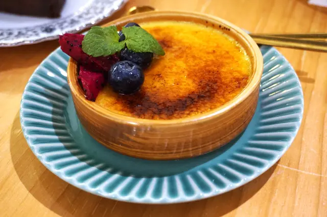 菠蘿焦糖燉蛋 