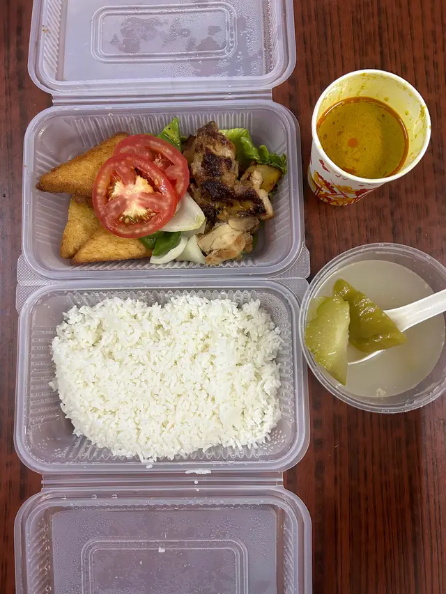 干煎咖喱雞扒飯