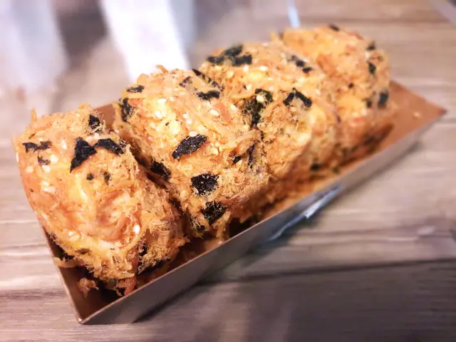 紫菜肉鬆小貝