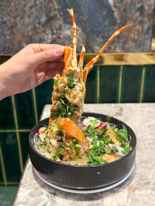 籠仔蒜蓉龍蝦配帶子粉絲