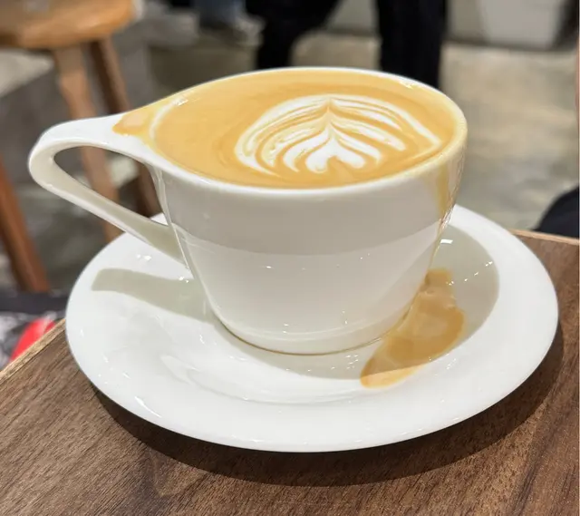 牛奶咖啡 (Milk Coffee)