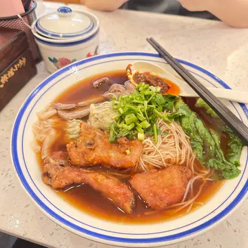 自選三餸車仔麵