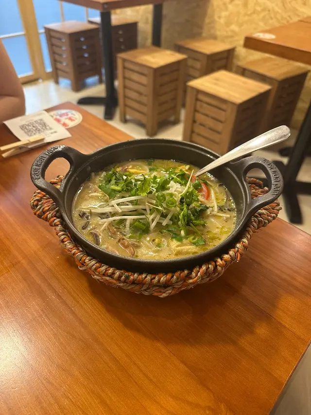 雞雜小鍋米線(藤椒湯)