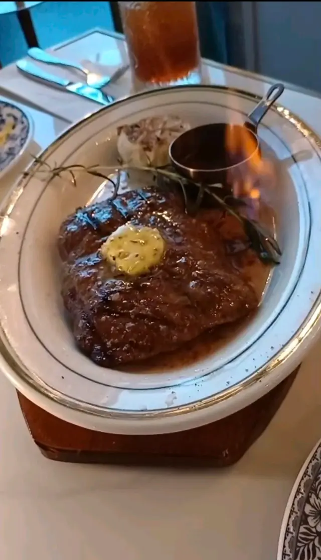 干邑火焰牛扒