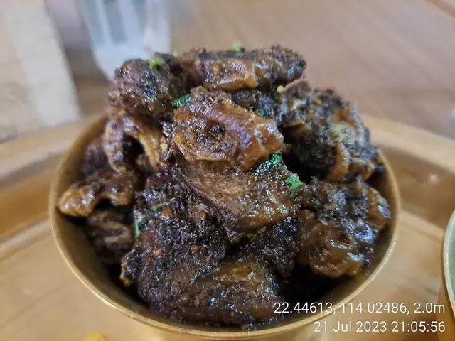 黑墨墨的豬肉