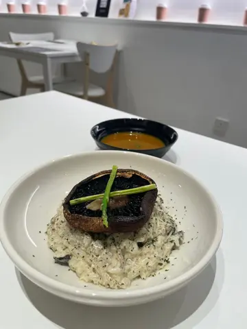 牛肝菌汁杂菌意大利饭