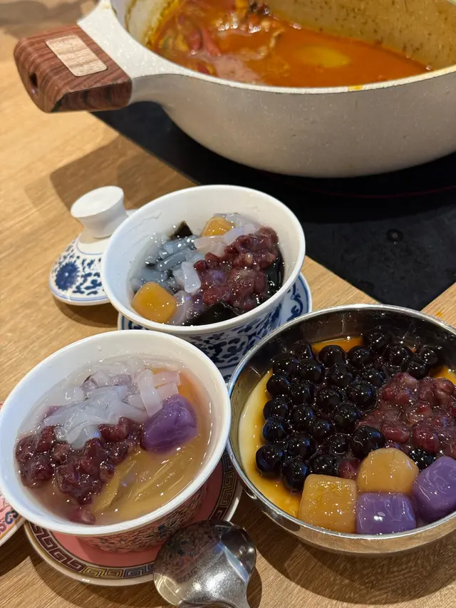 九份仙草椰果芋圓、十分愛玉椰果芋圓、華西綜合豆腐花