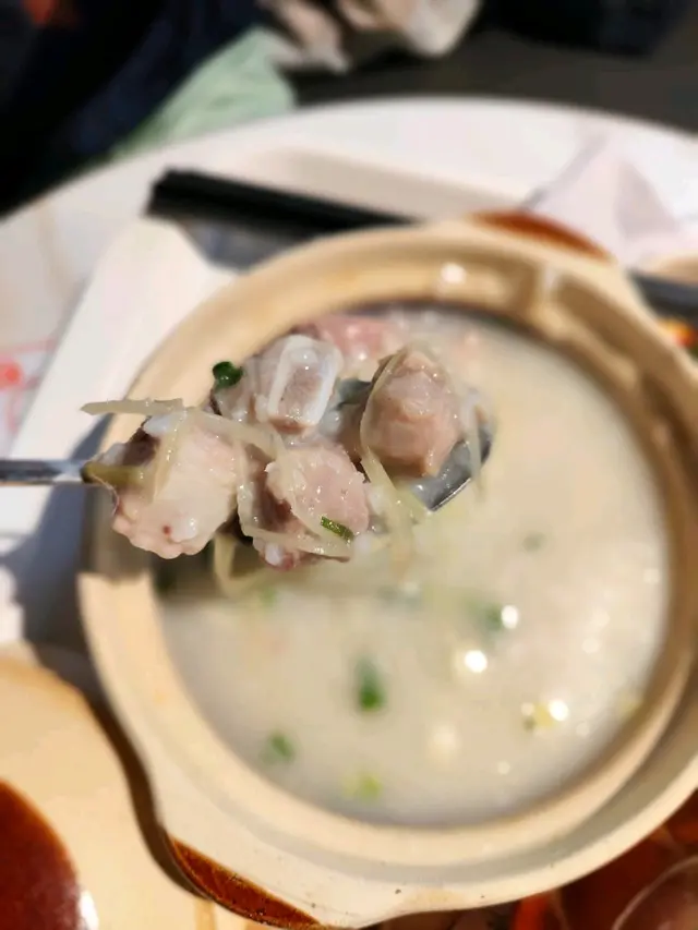 豬膶排骨砂鍋粥