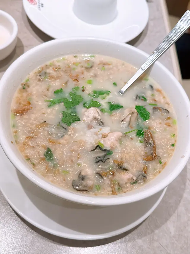 蠔仔肉碎粥