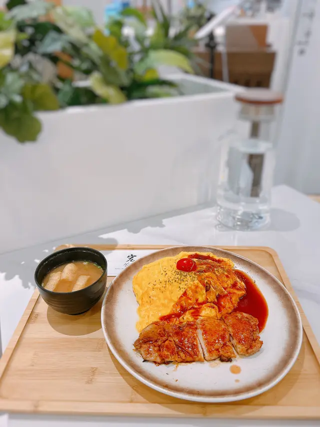 照燒雞扒蛋包飯