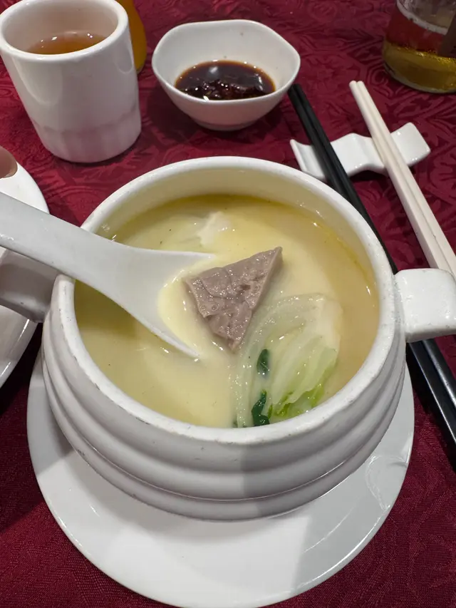 杏汁菜膽白肺湯(套餐有兩款湯,可以自己揀自己嗰個👍🏻)