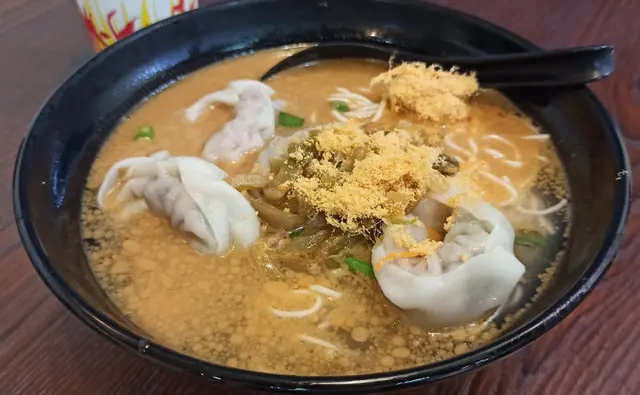 推薦套餐(擔擔雲吞麵)