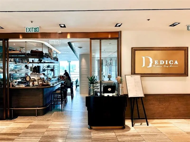 Dedica Restaurant Lounge & Bar