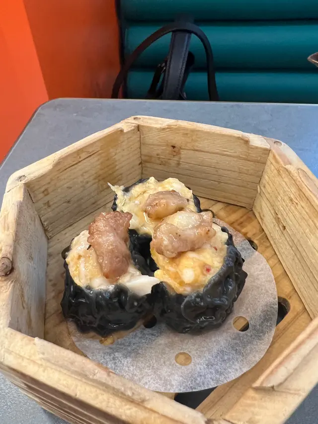 香辣雞軟骨燒賣 