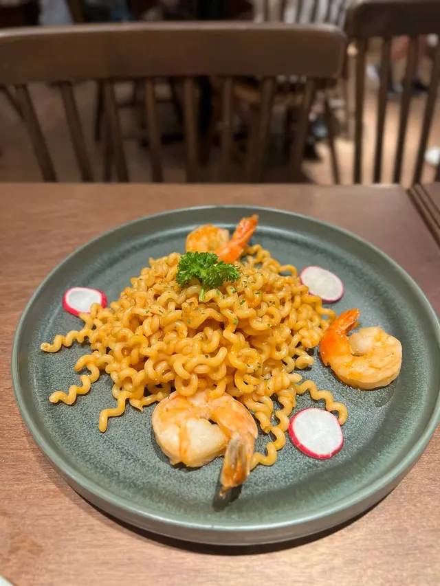 香煎海蝦龍蝦汁捲捲意粉