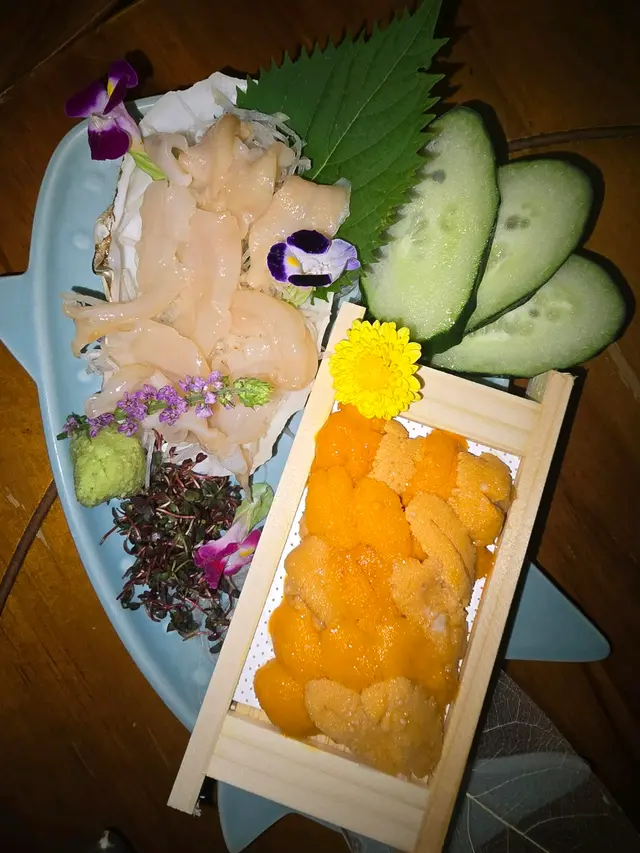 北海道白見貝刺身 + 原板北海道白海膽