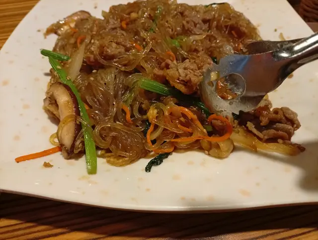 牛肉炒粉絲