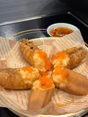 蟹籽百花酿油炸鬼