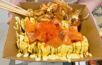 鲜三文鱼他他章鱼烧