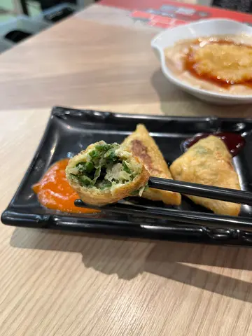 Golden Bean Curd Puff Stuffed with Chives