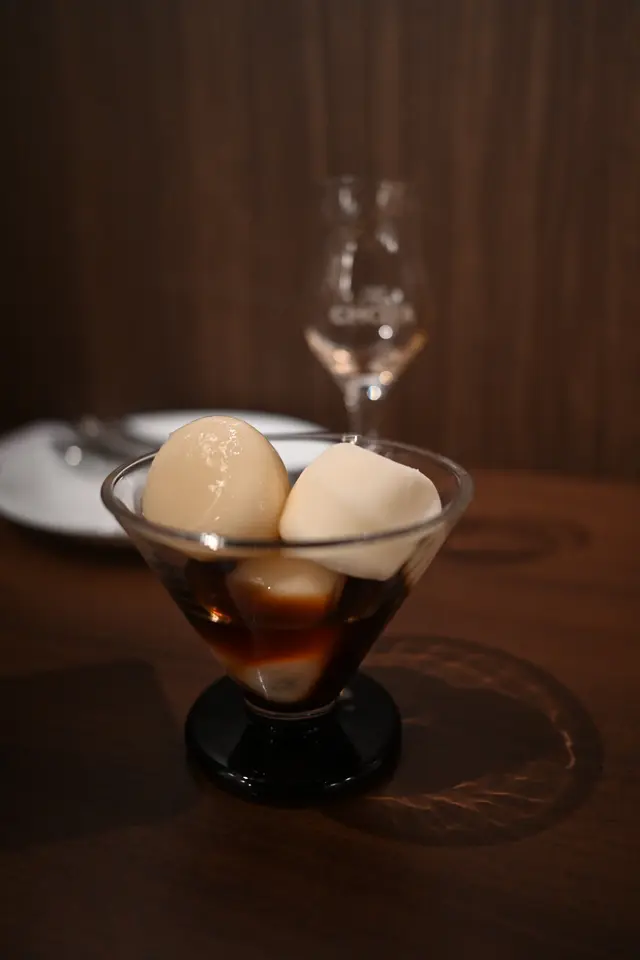 樂天雪米糍配 CHOYA 黑蜜糖梅酒